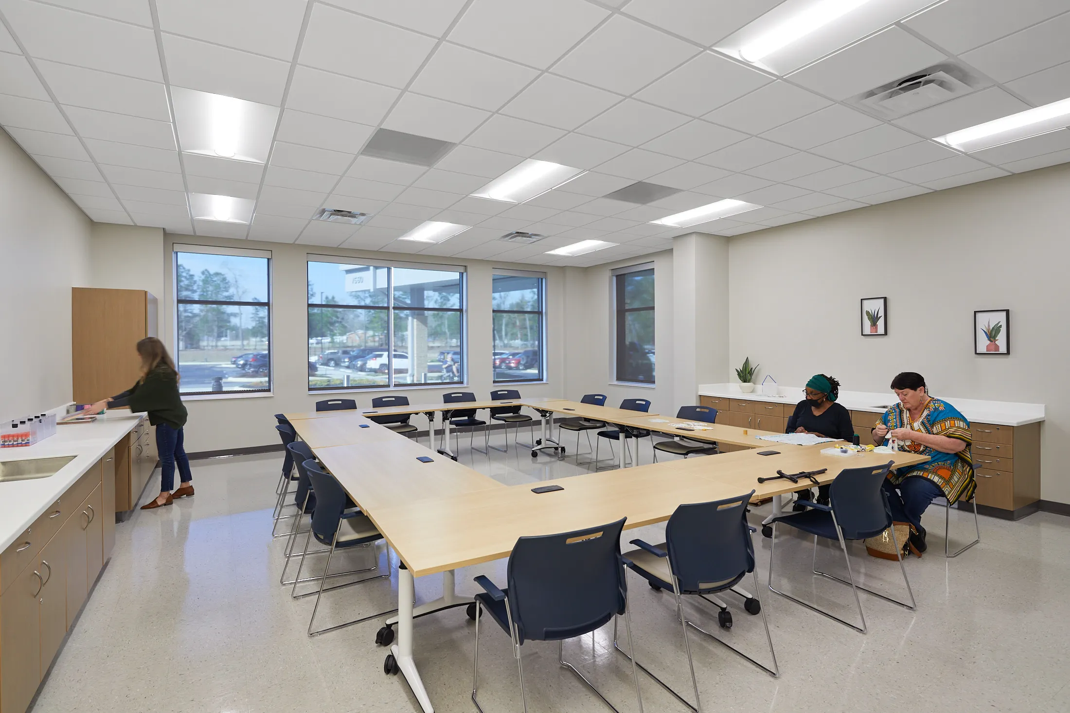 A classroom at the Bill Crisp Senior Center by HH Architecture